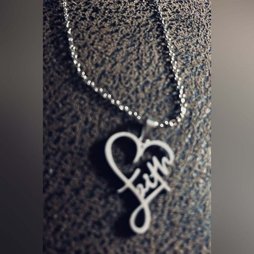 Silver Faith Heart Chain Necklace